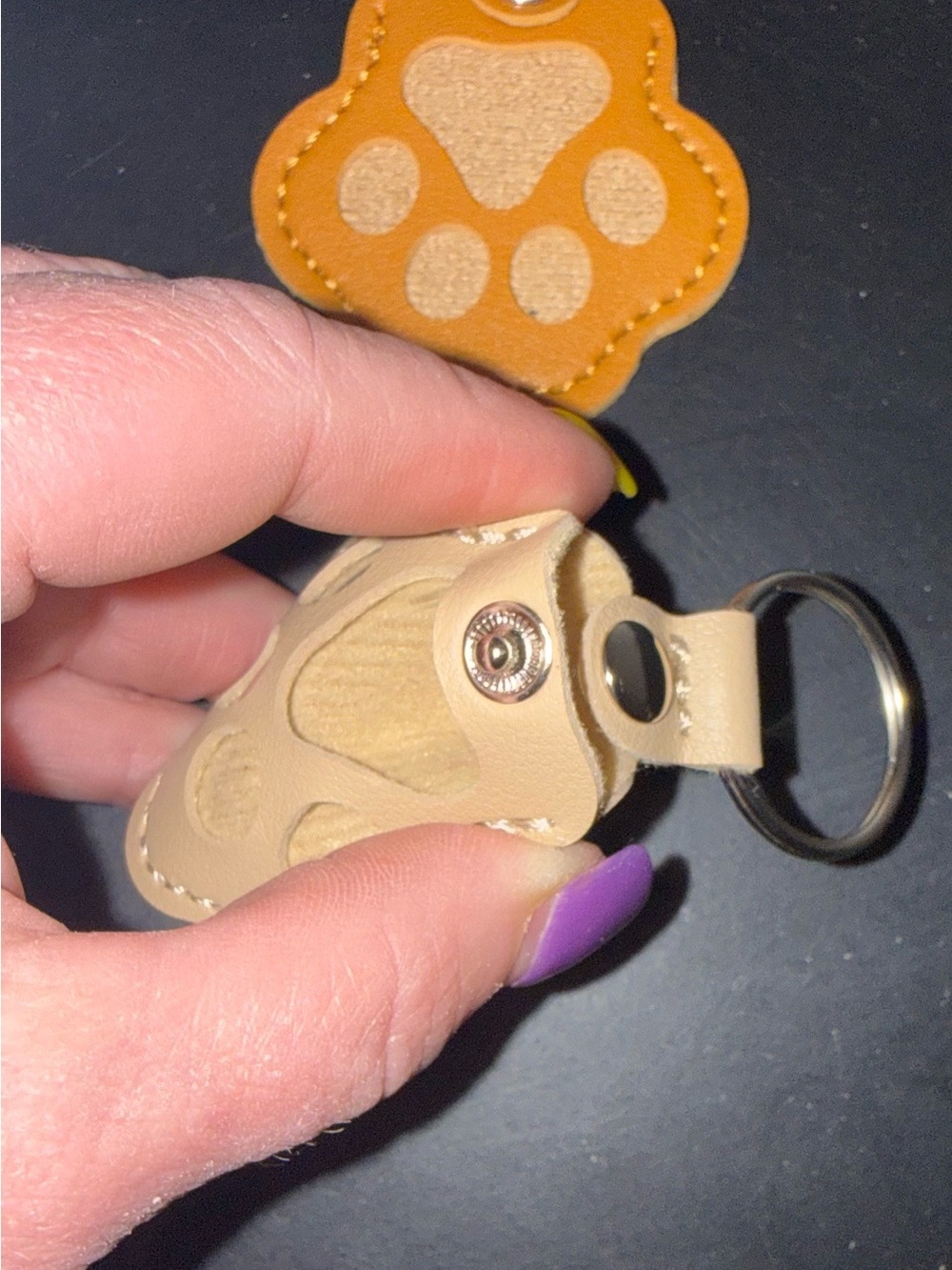 Keychain Paw Print hair collectors. Set of 2 random colors picks! - Picture 5 of 5